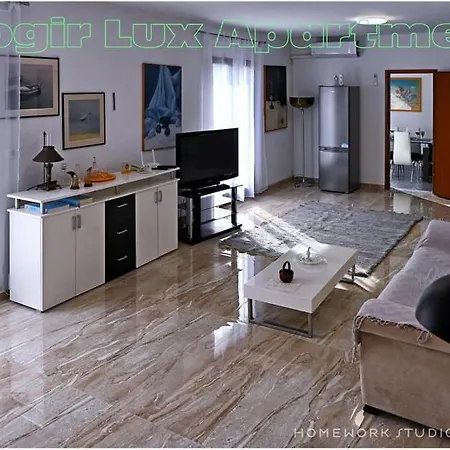 Lux Apartman