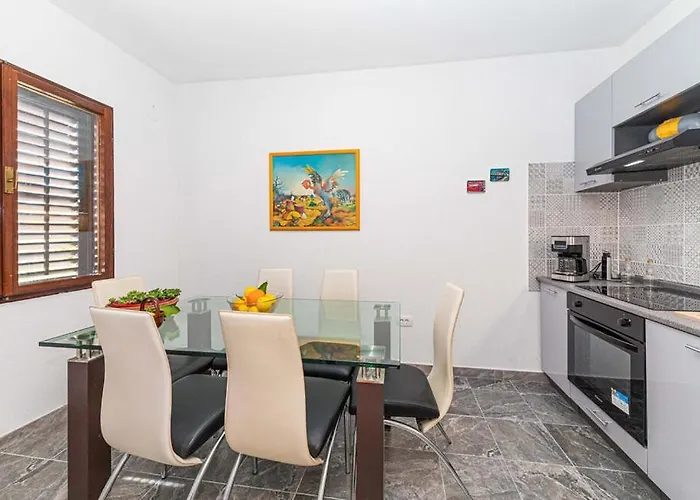 Lux Апартаменты Трогир